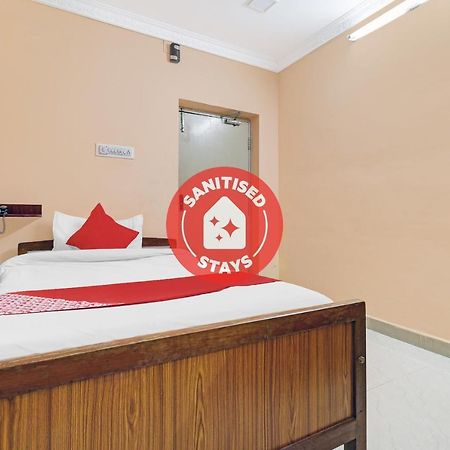 Oyo 81409 Hotel Sivajothi Tuticorin Luaran gambar