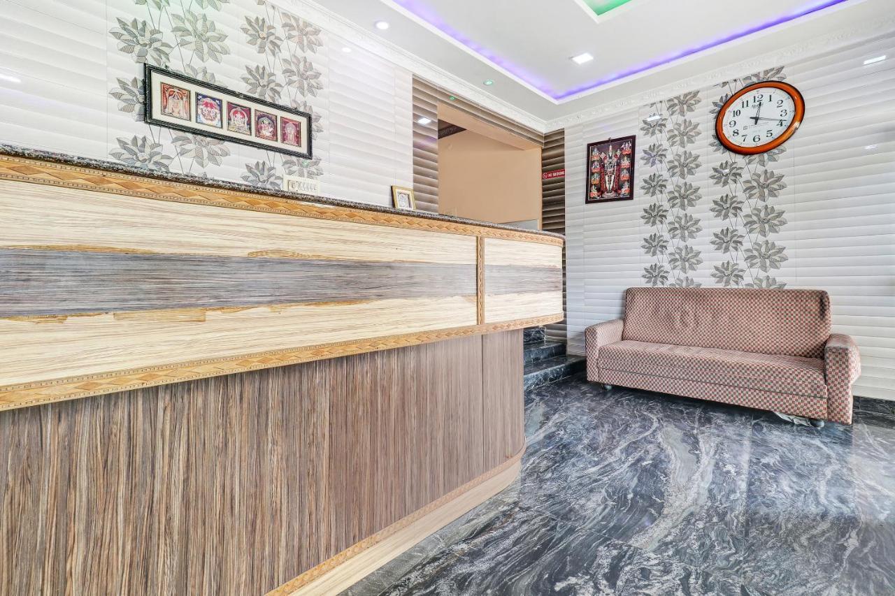 Oyo 81409 Hotel Sivajothi Tuticorin Luaran gambar