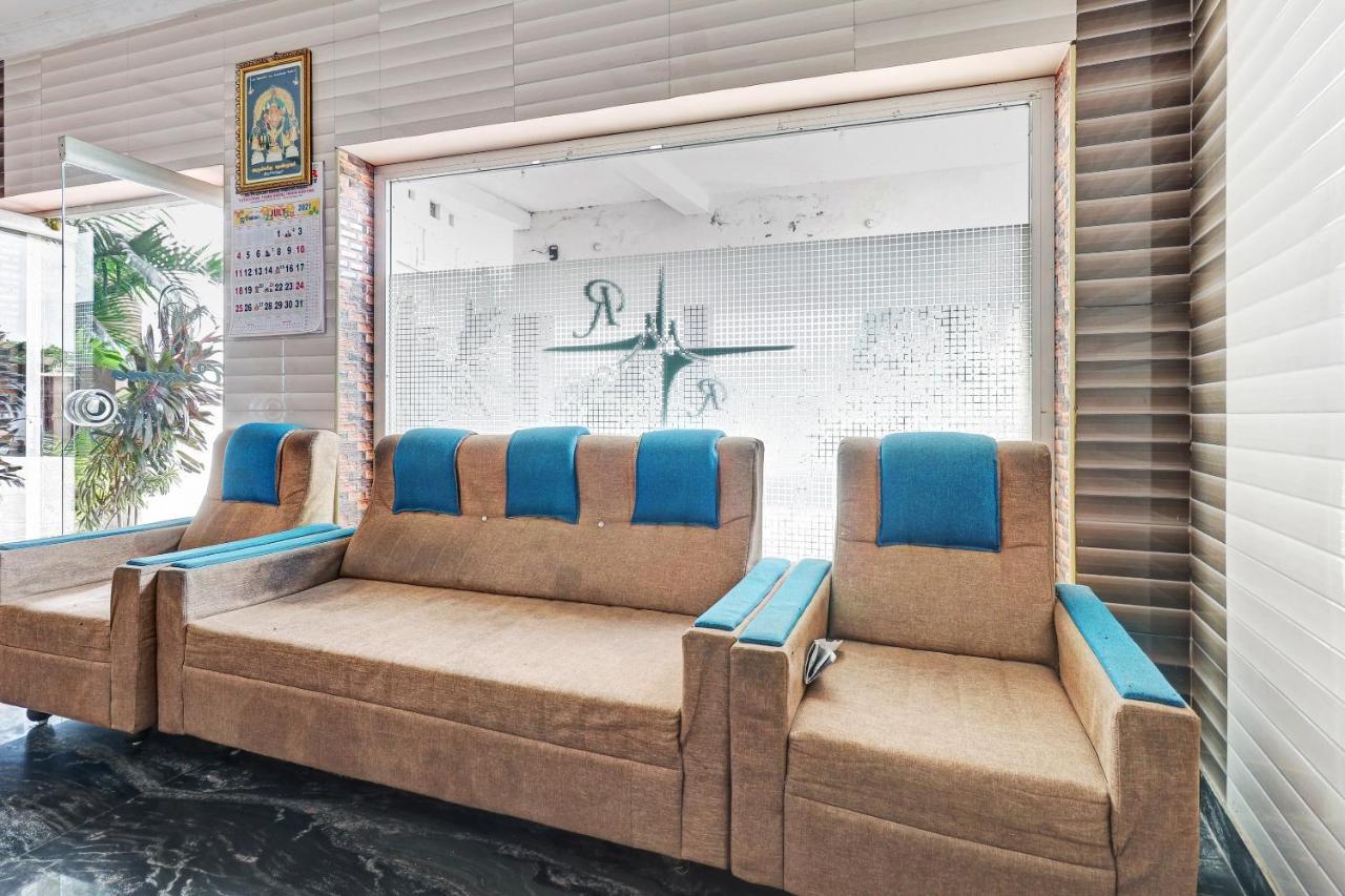 Oyo 81409 Hotel Sivajothi Tuticorin Luaran gambar
